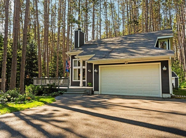 2477 Obervalden, Bellaire, MI 49615