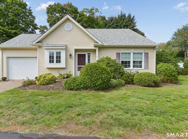2 Silverbrook Lane, Clinton, CT 06413
