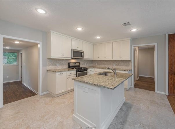 404 Day Avenue, Bryan, TX 77801