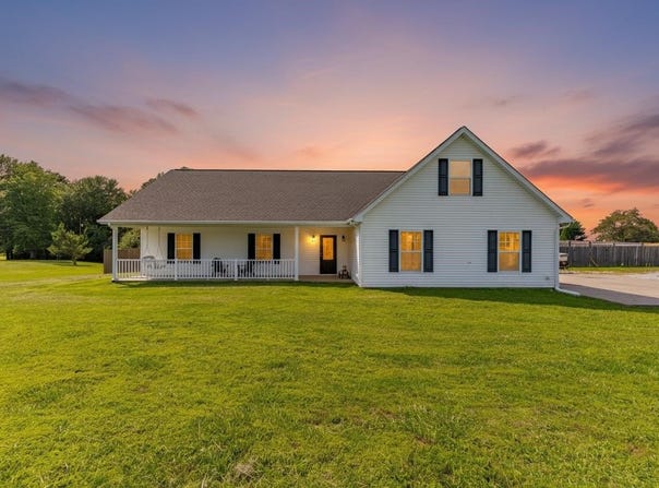 4853 N Pleasant Valley Rd., Robards, KY 42452