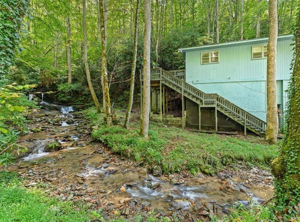 1000 Cane Creek Rd, Sylva, NC 28779