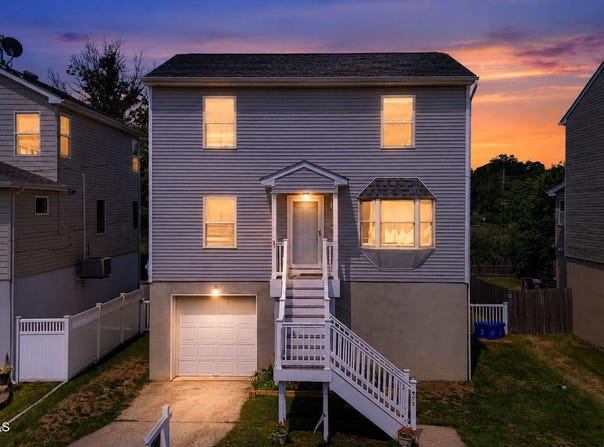 907 Harris Avenue, Union Beach, NJ 07735