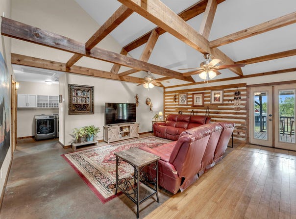 115 Fieldstone Drive, Llano, TX 78643