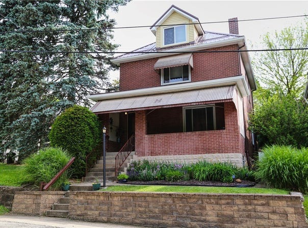 126 Overland Ave, Duquesne, PA 15110