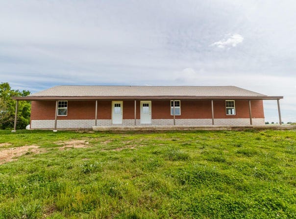 304 Trappers Trail, Richland, MO 65556