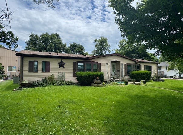 403 E Byron Street, Sidney, IL 61877