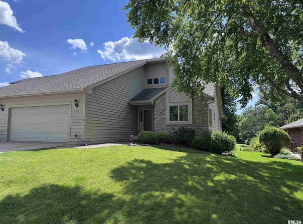 913 BAYBERRY Lane, Macomb, IL 61455