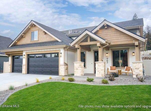 963 E STEEPLE CHASE Rd, Hayden, ID 83835
