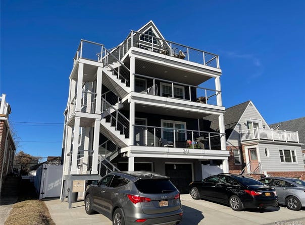 241 E Broadway, Long Beach, NY 11561
