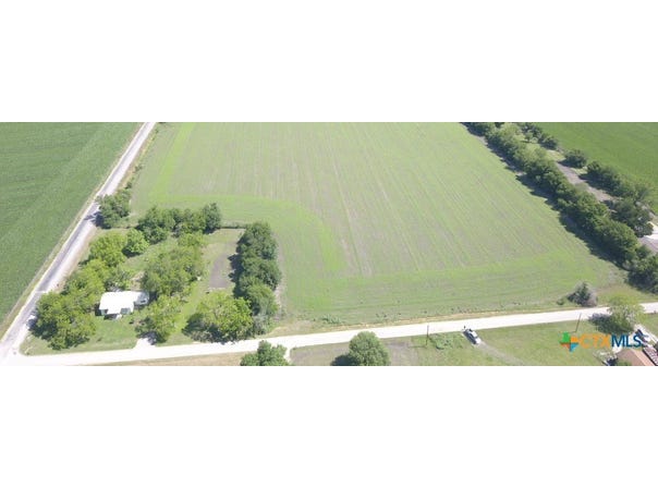 Bell St, Bartlett, TX 76511