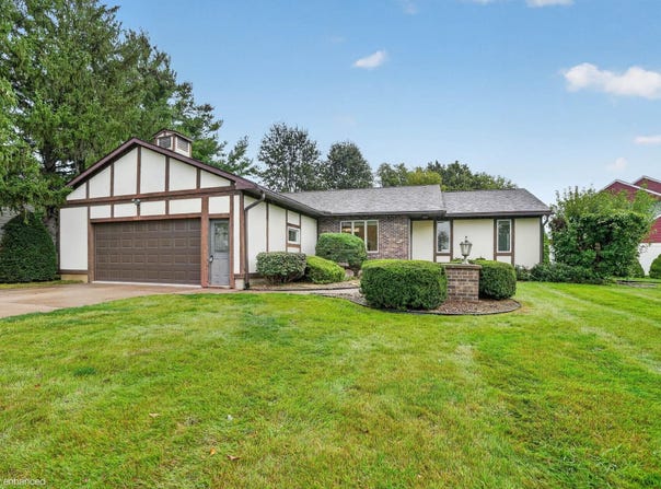 1502 Knoll Ridge Drive, Waverly, IA 50677