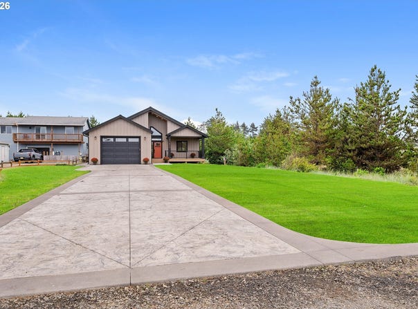31604 G St, OceanPark, WA 98640