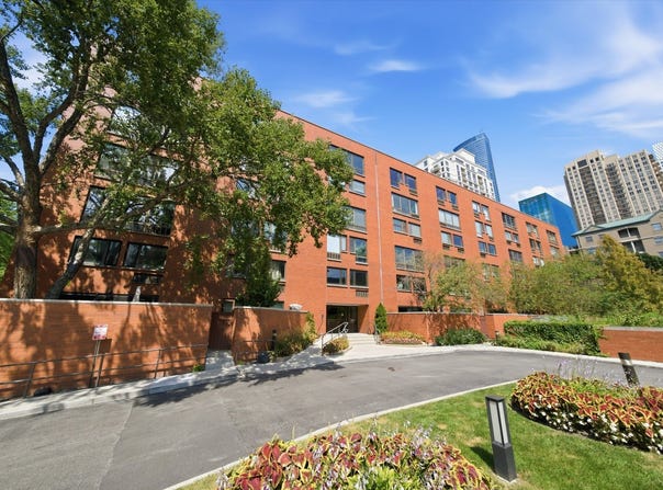 Chicago, IL 60605