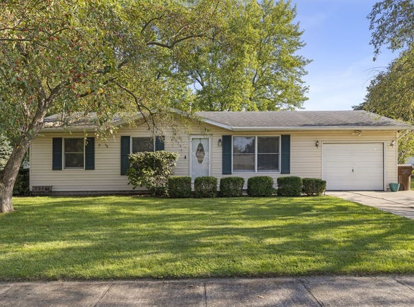 476 E 3rd Street, Herscher, IL 60941