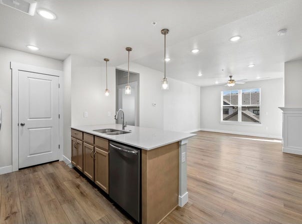 265 High Point Dr, Longmont, CO 80504