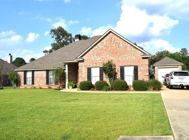 605 Jade Circle, Haughton, LA 71037