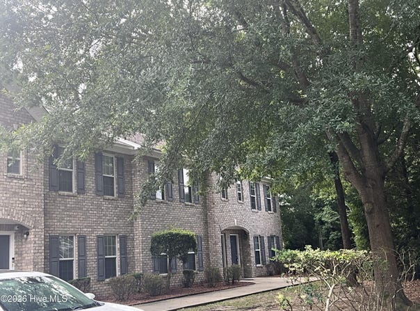 1537 Pine Brook Court, Greenville, NC 27858