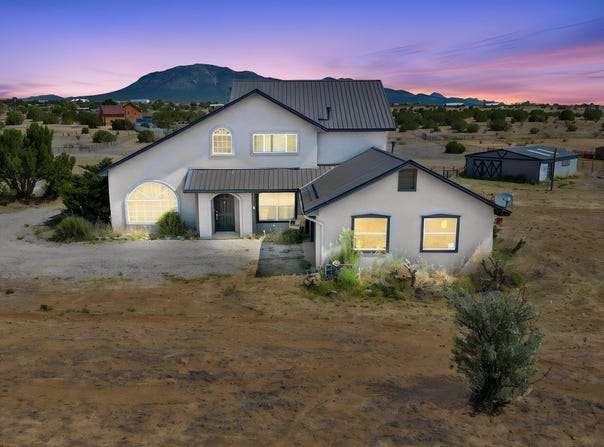 95 W Hill Ranch Road, Edgewood, NM 87015