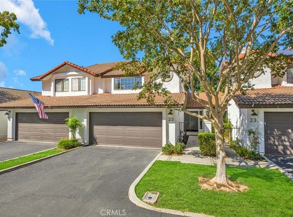 25 Clover Hill Lane, Laguna Hills, CA 92653
