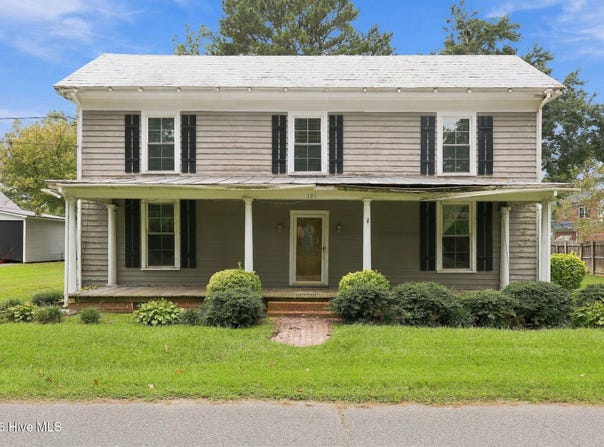 101 S Chestnut Street, Woodland, NC 27897