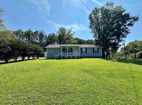 122 7TH St, Carbon Hill, AL 35549