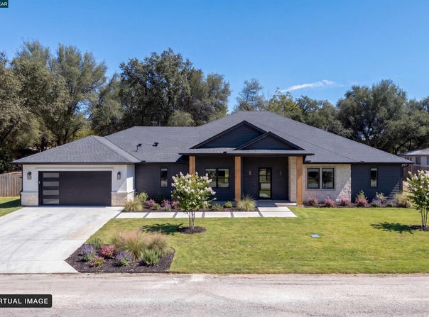 3431 Clayton Ln, Loomis, CA 95650