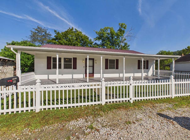 136 Roanoke Circle, Wayne, WV 25570