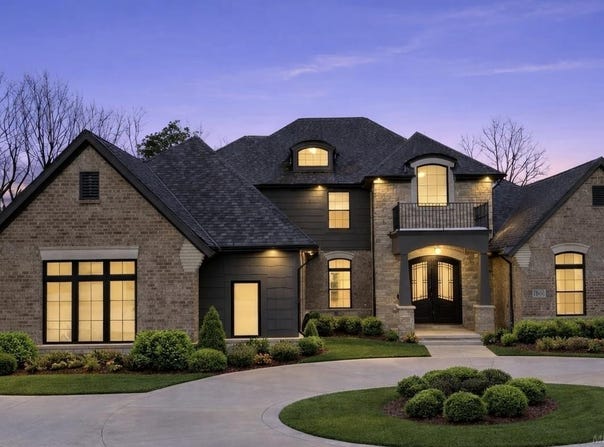 1055 E Avon Road, Rochester Hills, MI 48307-2400