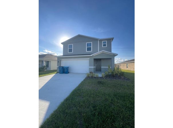 1926 GOLDEN BEAK Drive, EAGLE LAKE, FL 33839