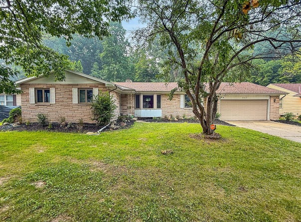 3417 Ginger Snap Lane, Lansing, MI 48911