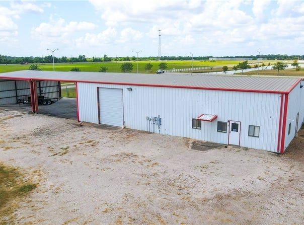309 West Loop, El Campo, TX 77437