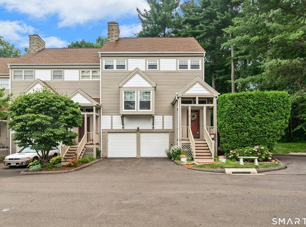 41 Greystone, Shelton, CT 06484