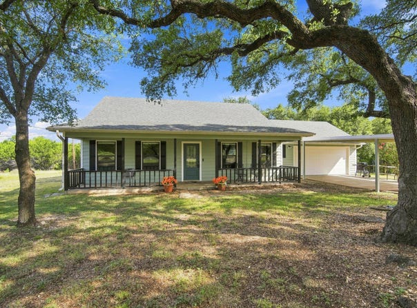 125 Deer Shadow Circle, Whitney, TX 76692