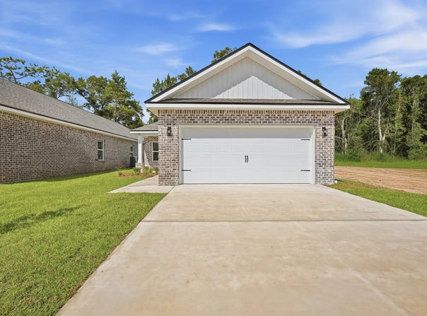 105 Horizon Way, Crestview, FL 32539