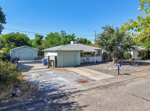 2115 Phobos Court, Redding, CA 96002