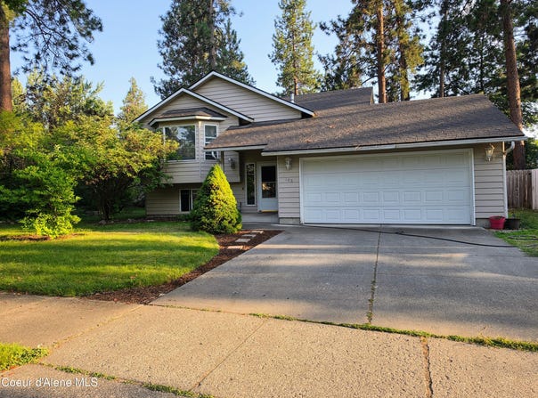 106 S Riverwood Ct, Post Falls, ID 83854