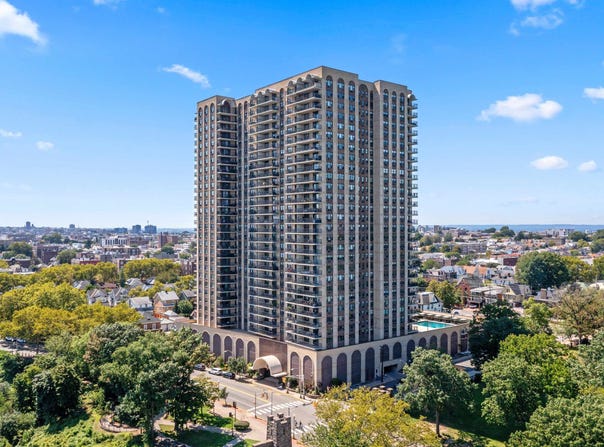 7855 BLVD E, North Bergen, NJ 07047