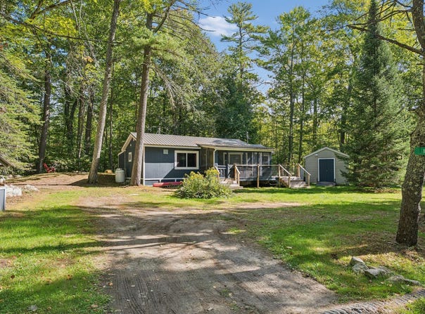 18 Shore Road, Raymond, ME 04071