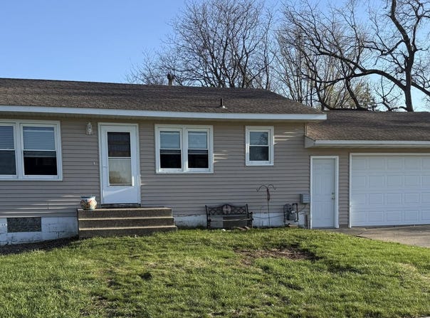 610 8th Avenue NE, Waseca, MN 56093