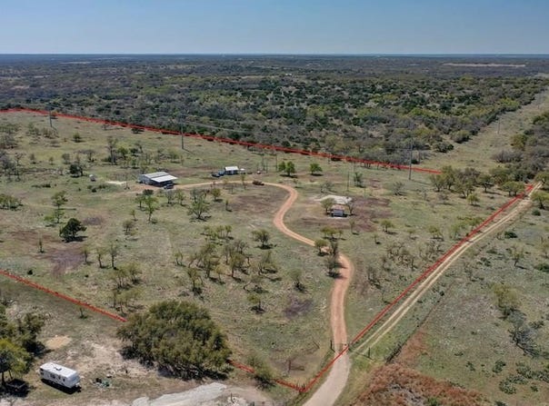 1443 Gina Rd, Harper, TX 78631