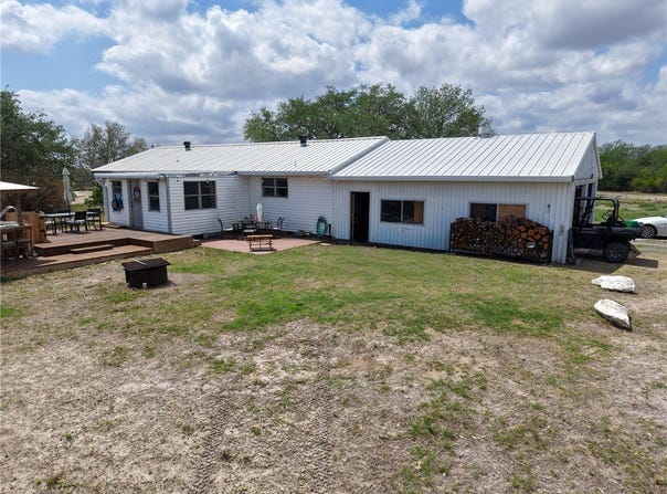 3010 N Interstate 37 Access, Three Rivers, TX 78071