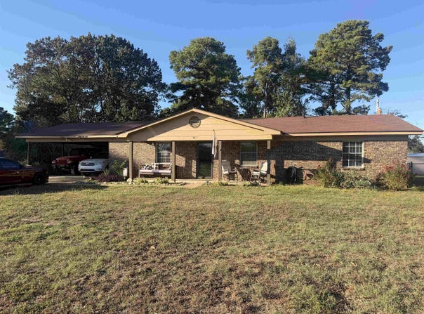 1612 Pinecroft Street, Benton, AR 72019