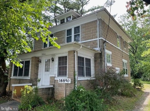 16850 OAKMONT AVE, GAITHERSBURG, MD 20877