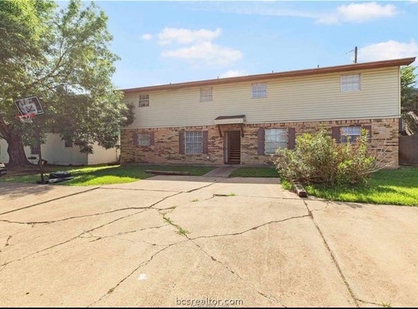 2400 Jaguar Drive, Bryan, TX 77807