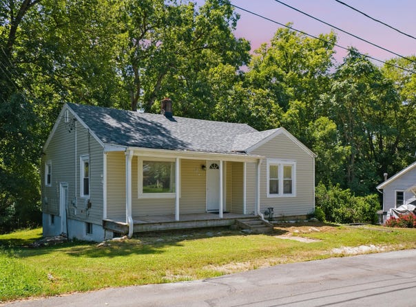 210 E Georgia Street, Ozark, MO 65721