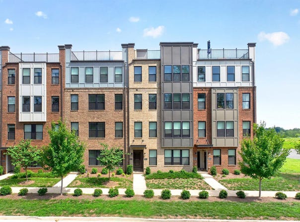 941 SALAMANDER ST, CHARLOTTESVILLE, VA 22911