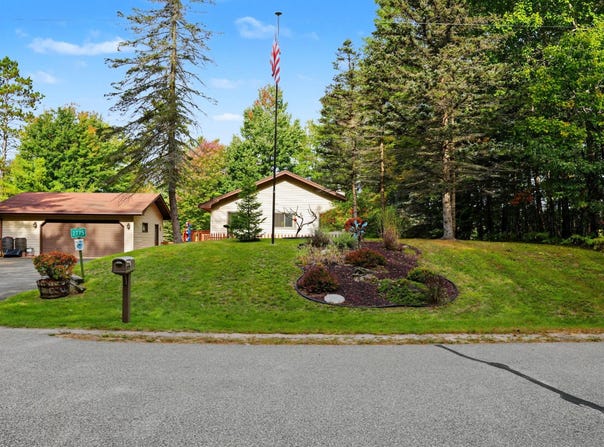 2775 STAR RD S, Eagle River, WI 54521