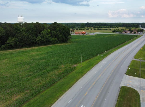 Nc 33 Highway E, Chocowinity, NC 27817