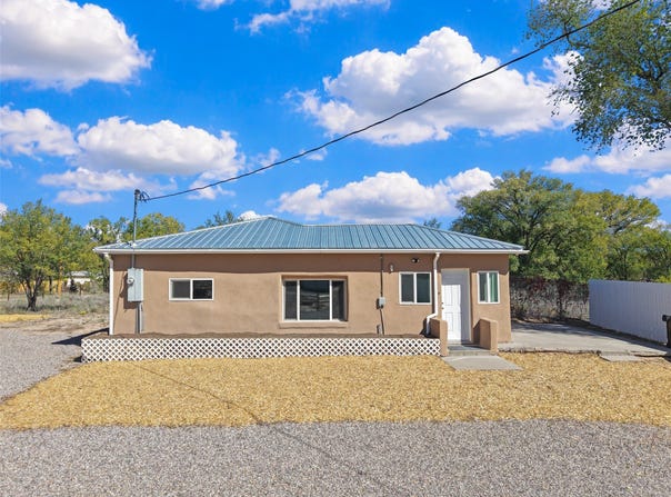 61 Co 141 Road, Medanales, NM 87548