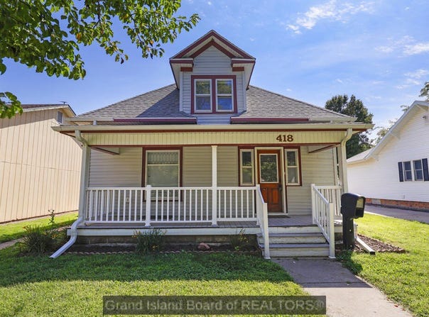 418 E 6th Street, Hastings, NE 68901